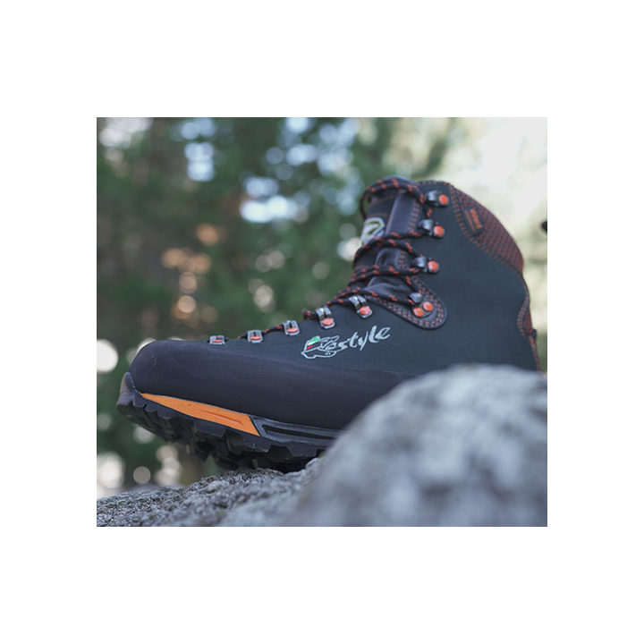 Scarpone Kostyle KS-avant: Trekking e Montagna con Tecnologia Avanzata